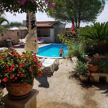 Apartamento Mit Schwimmbad