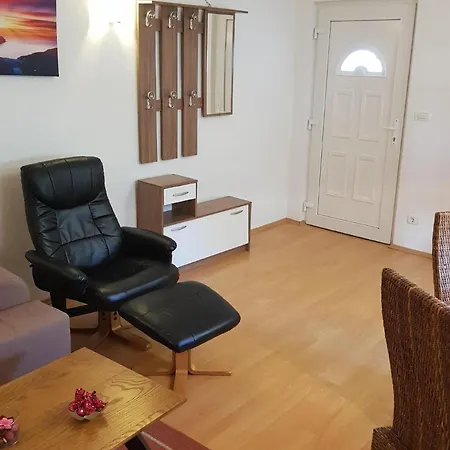 Mit Schwimmbad Appartement